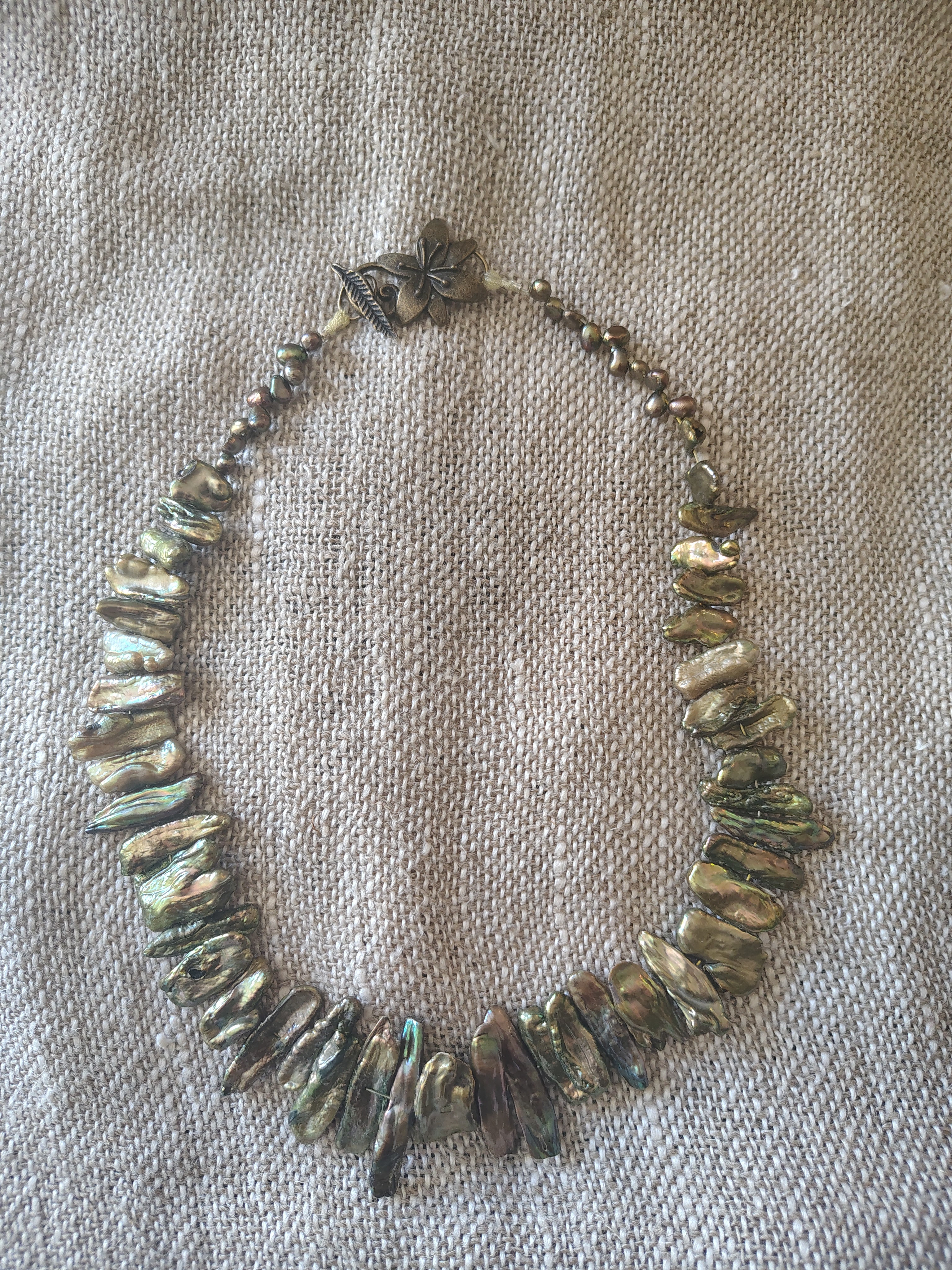 Necklace freshwater pearls